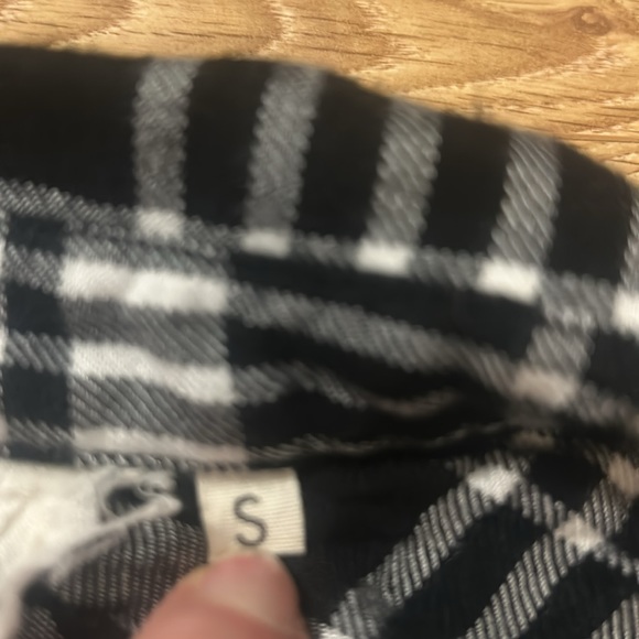 Plaid shirt - Ash and Ember - small - Picture 3 of 4